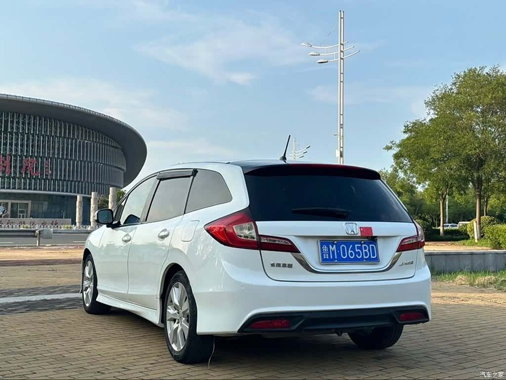 Honda Jade, 2013 6