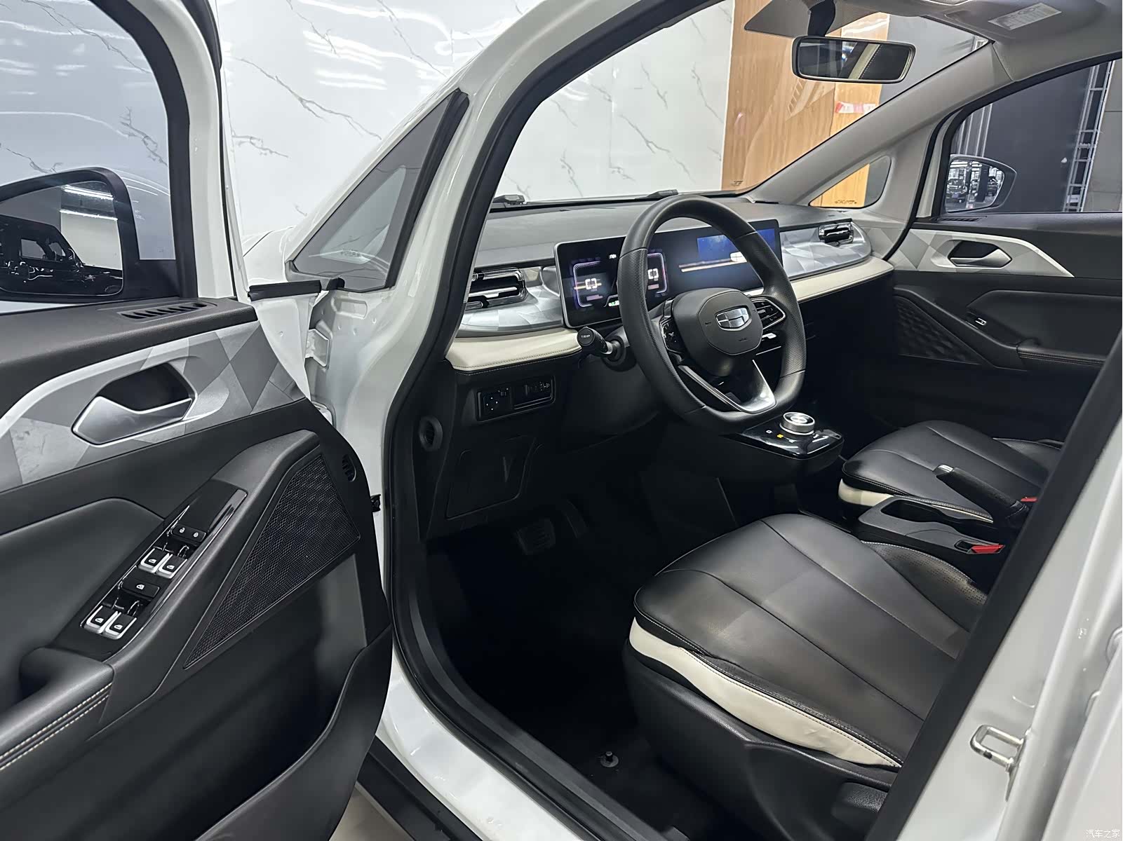 Geely E, 2022 12