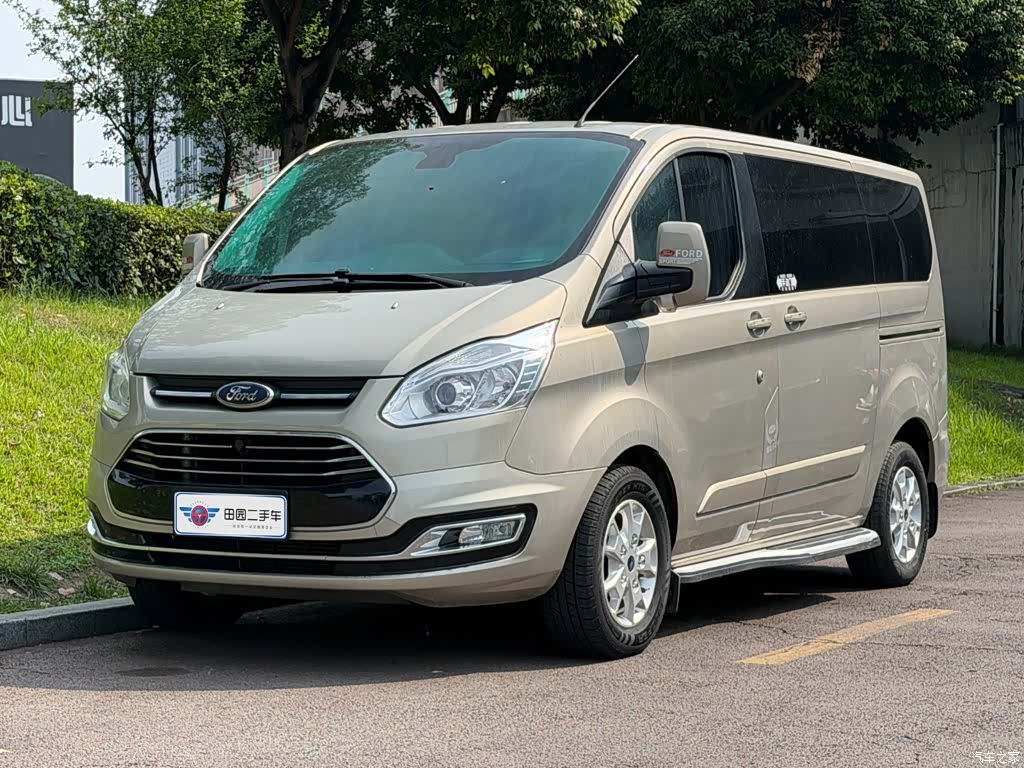 Ford Tourneo