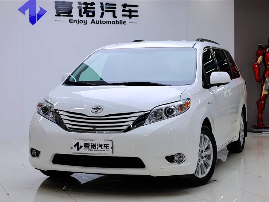 Toyota SIENNA 2017, фото 9