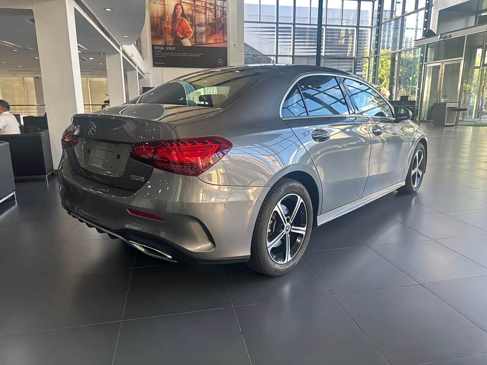 Mercedes-Benz Class A Mercedes-Benz Class A