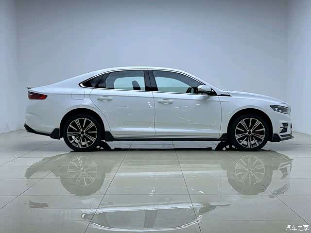 Geely Preface, 2026 все фото