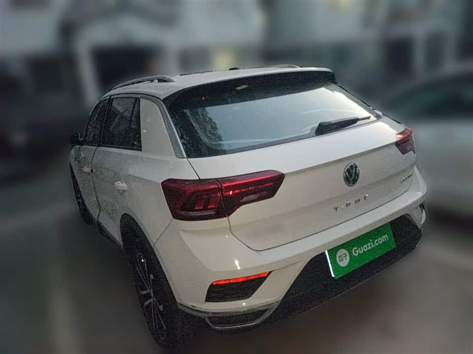 Volkswagen T-ROC exploring Songs
