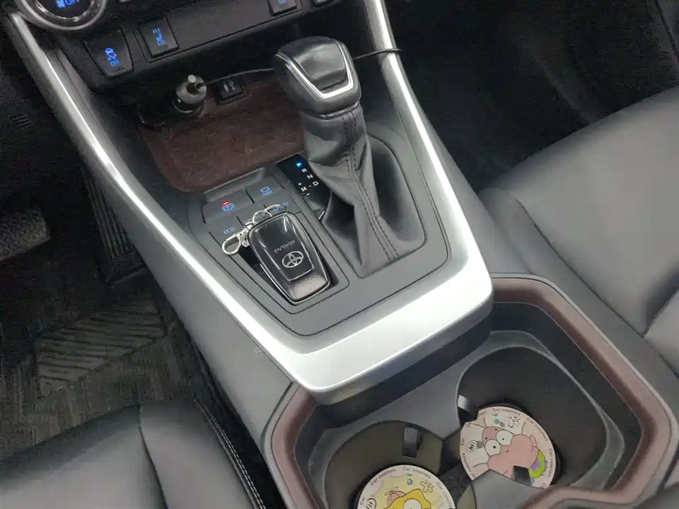 Toyota RAV4 Rongfang