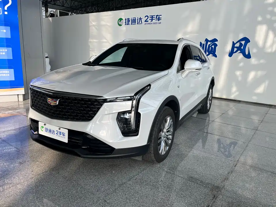 Cadillac XT4