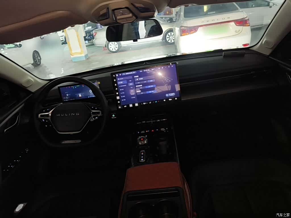 Wuling Starlight, 2024 10