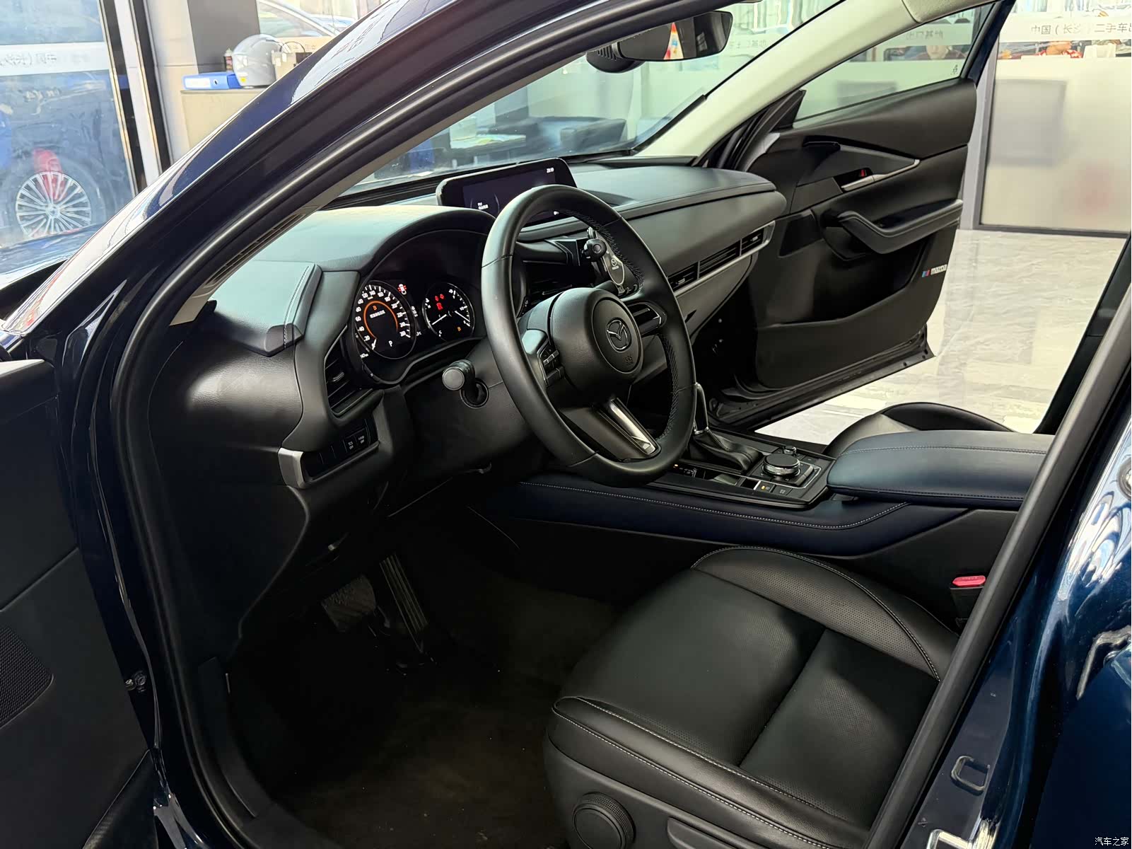 Mazda CX-30, 2021 все фото