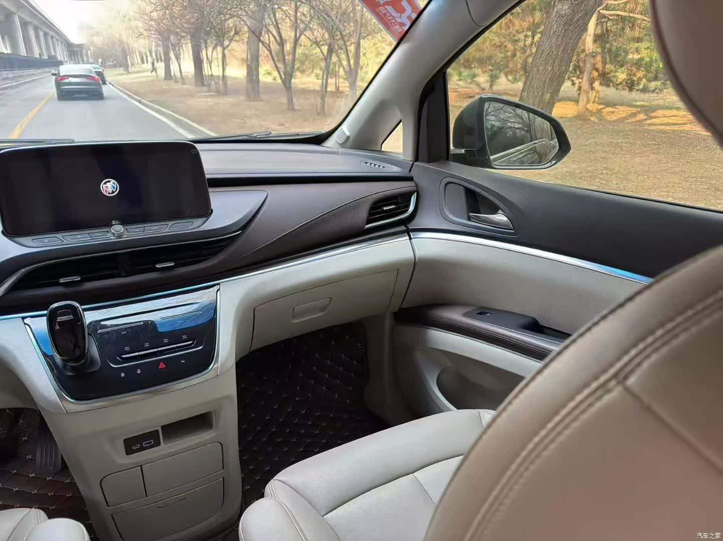 Buick GL8, 2023 8