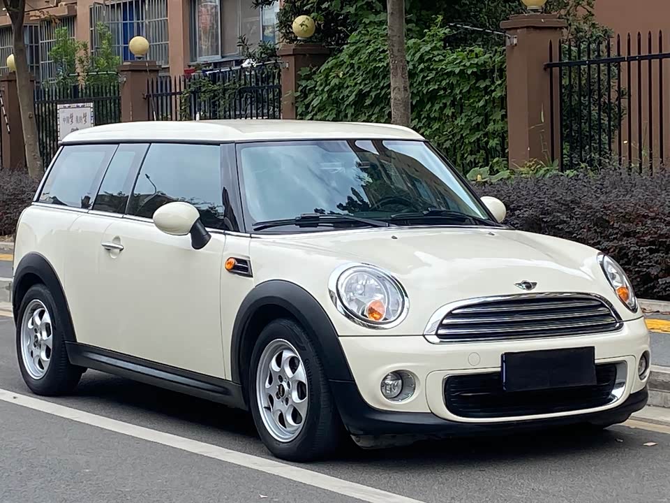 MINI CLUBMAN
