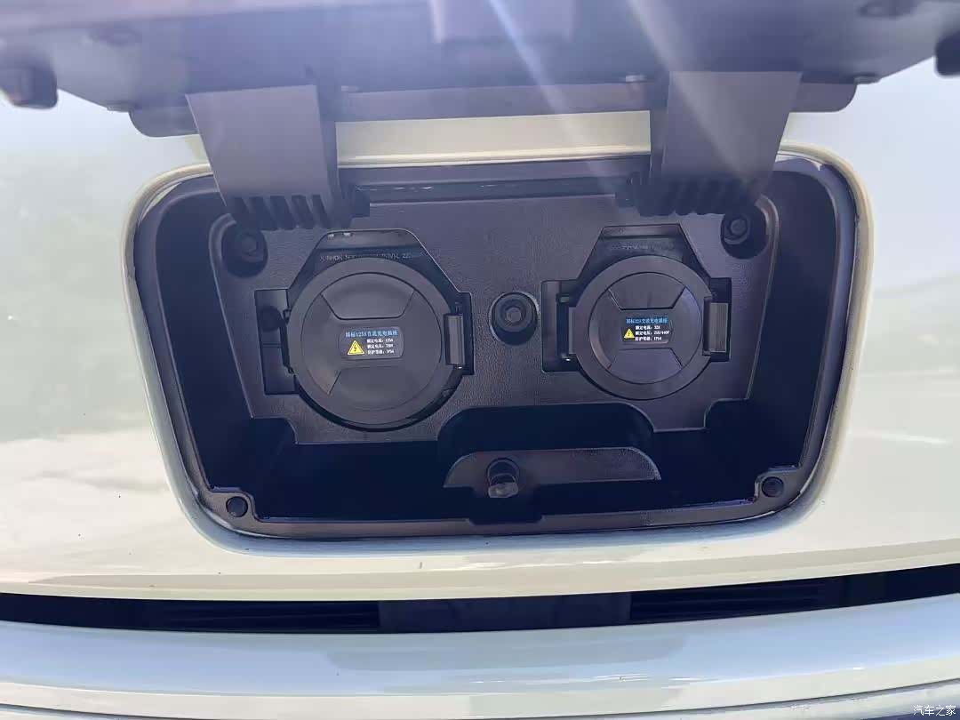 Leapmotor T03, 2022 26