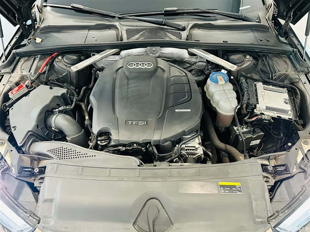 Audi A4L, 2017 9
