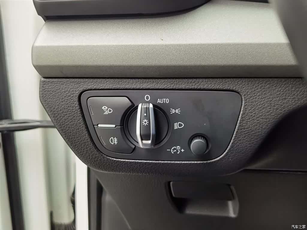 Audi Q5L, 2018 21