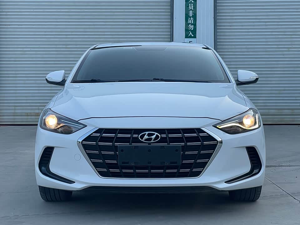 Hyundai Lead