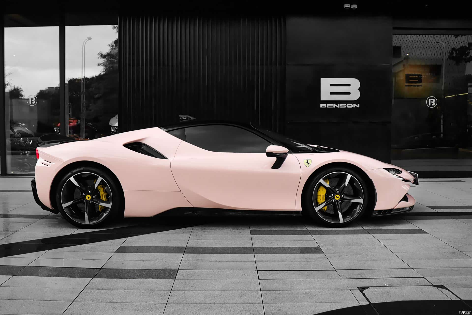 Ferrari SF90, 2022 4