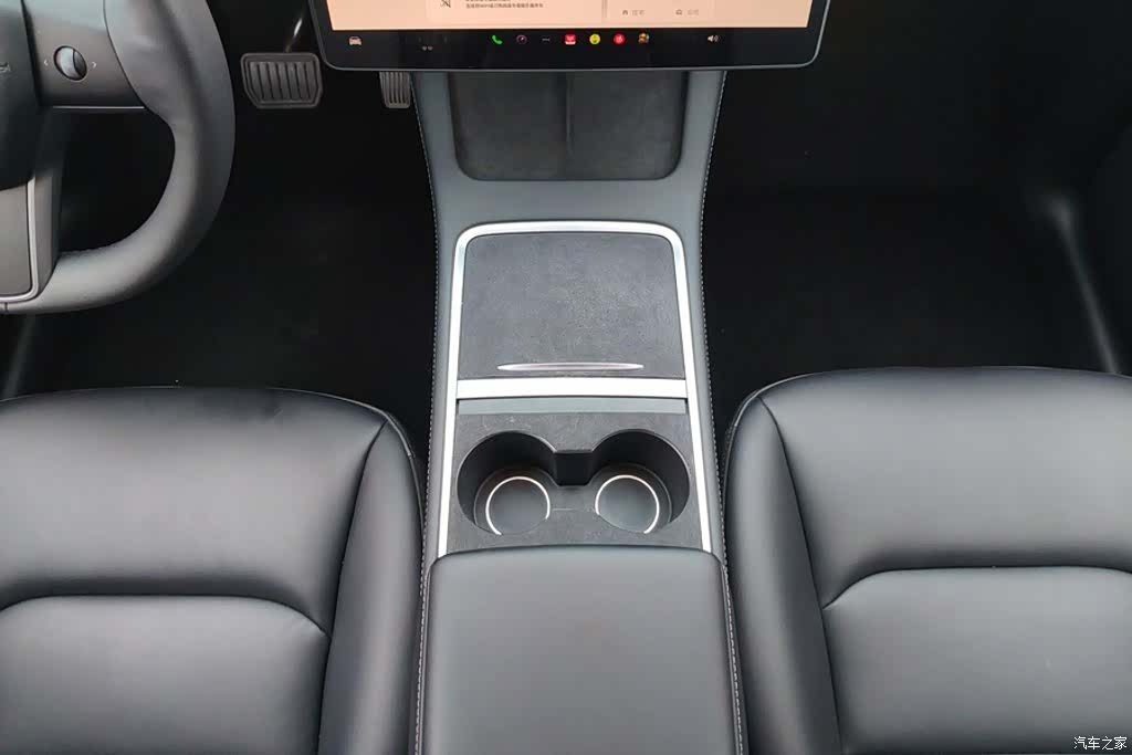 Tesla Model Y, 2024 16