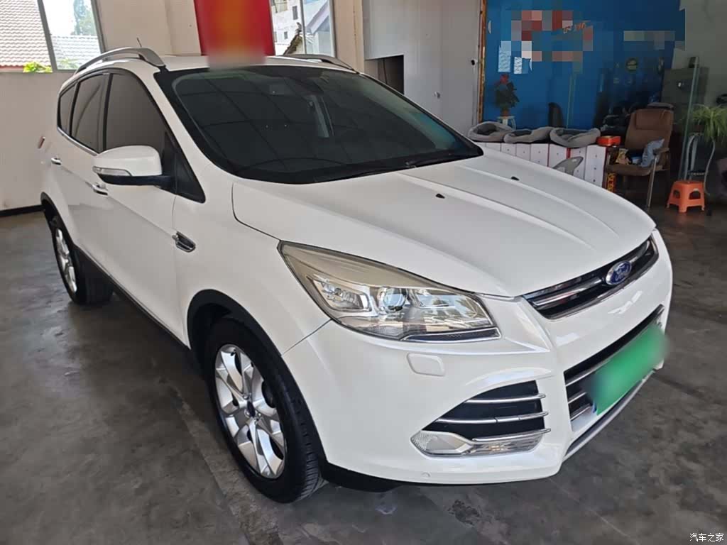 Ford Kuga, 2014 4