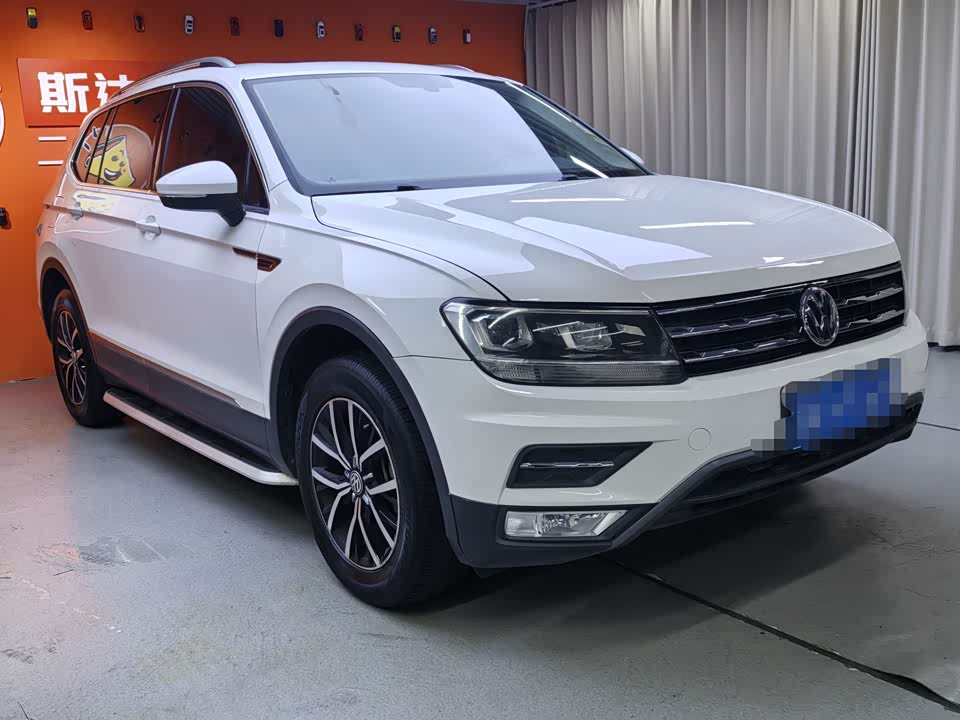 Volkswagen Tiguan L