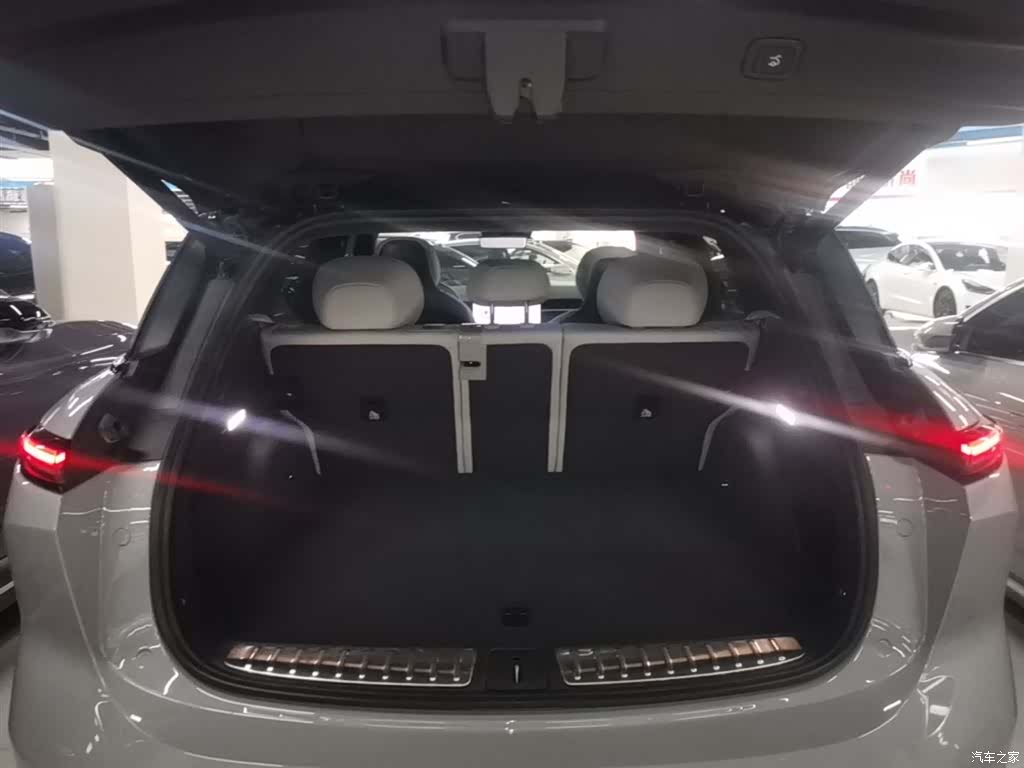 NIO ES6, 2025 19