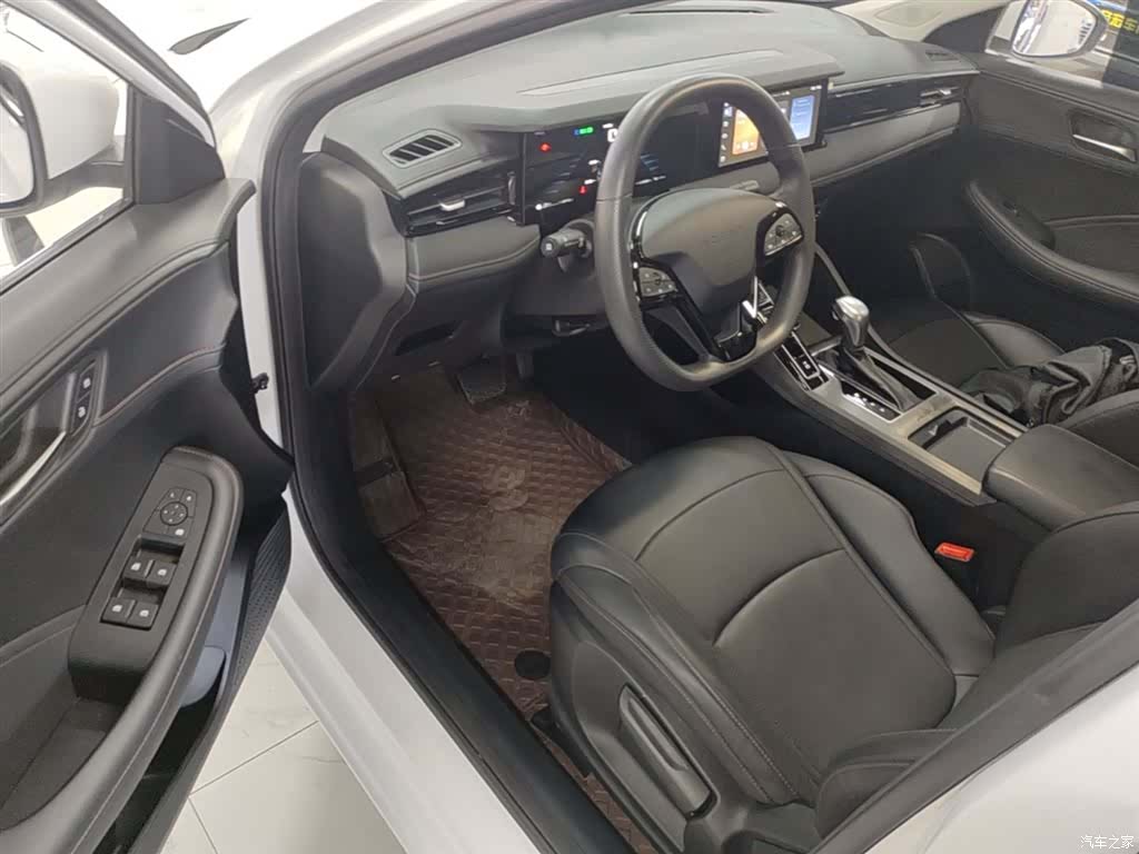 Roewe i5, 2025 16