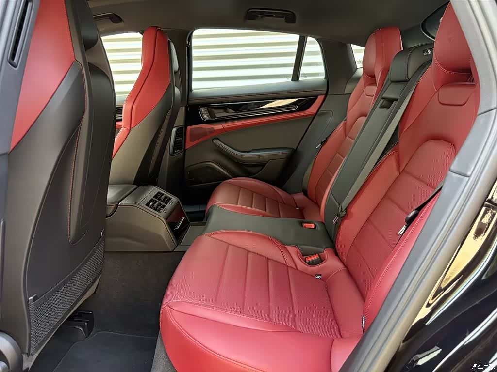 Porsche Panamera, 2025 8