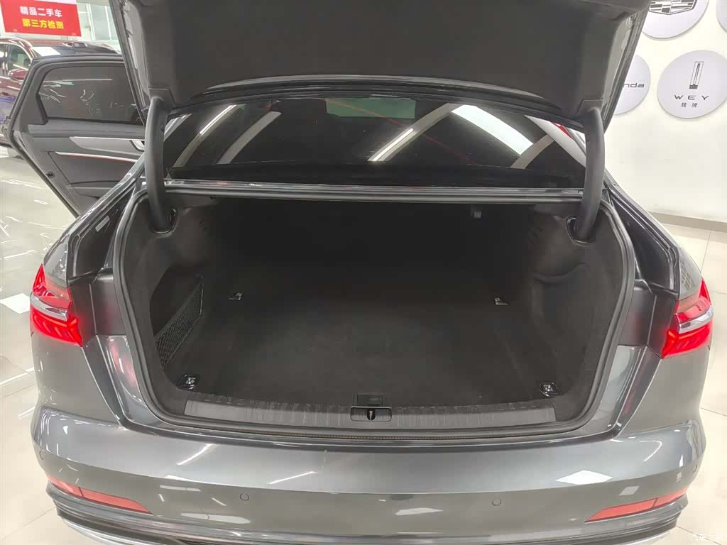 Audi A6L, 2022 25