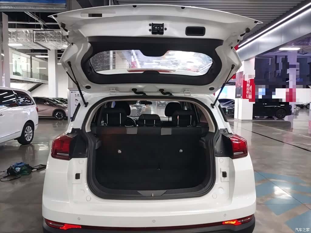 BAIC X3, 2020 19