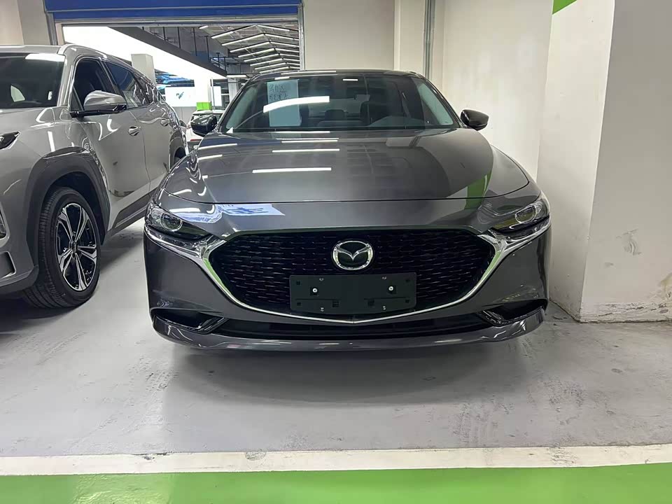 Mazda 3 Angkesaila