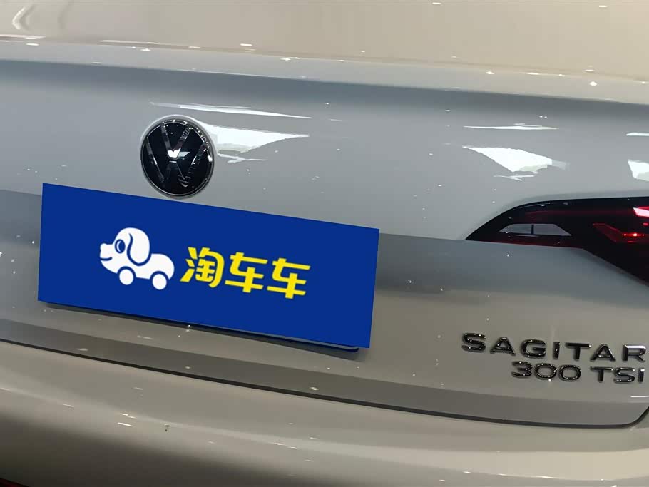 Volkswagen Sagitar