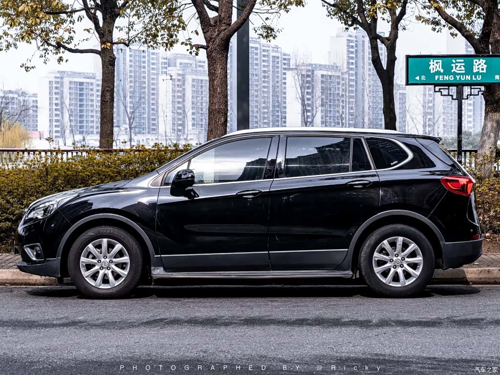 Buick Envision Plus, 2018 2