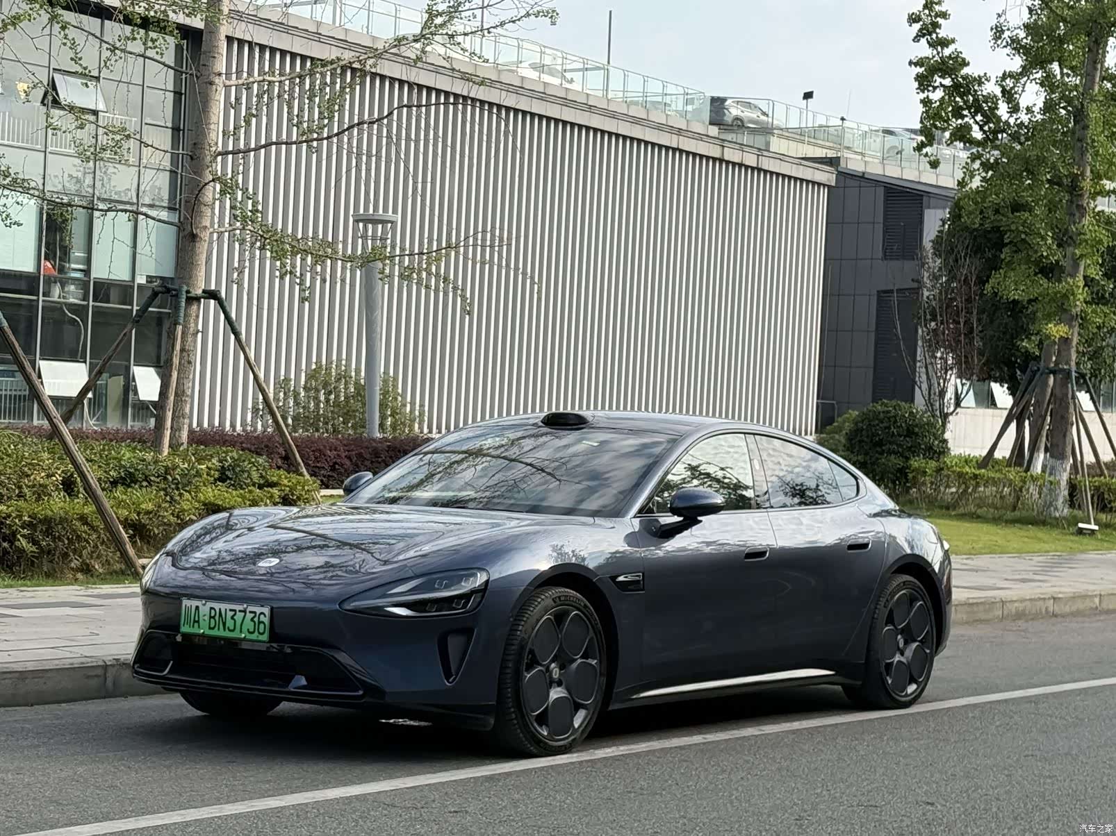 Xiaomi SU7, 2025 1