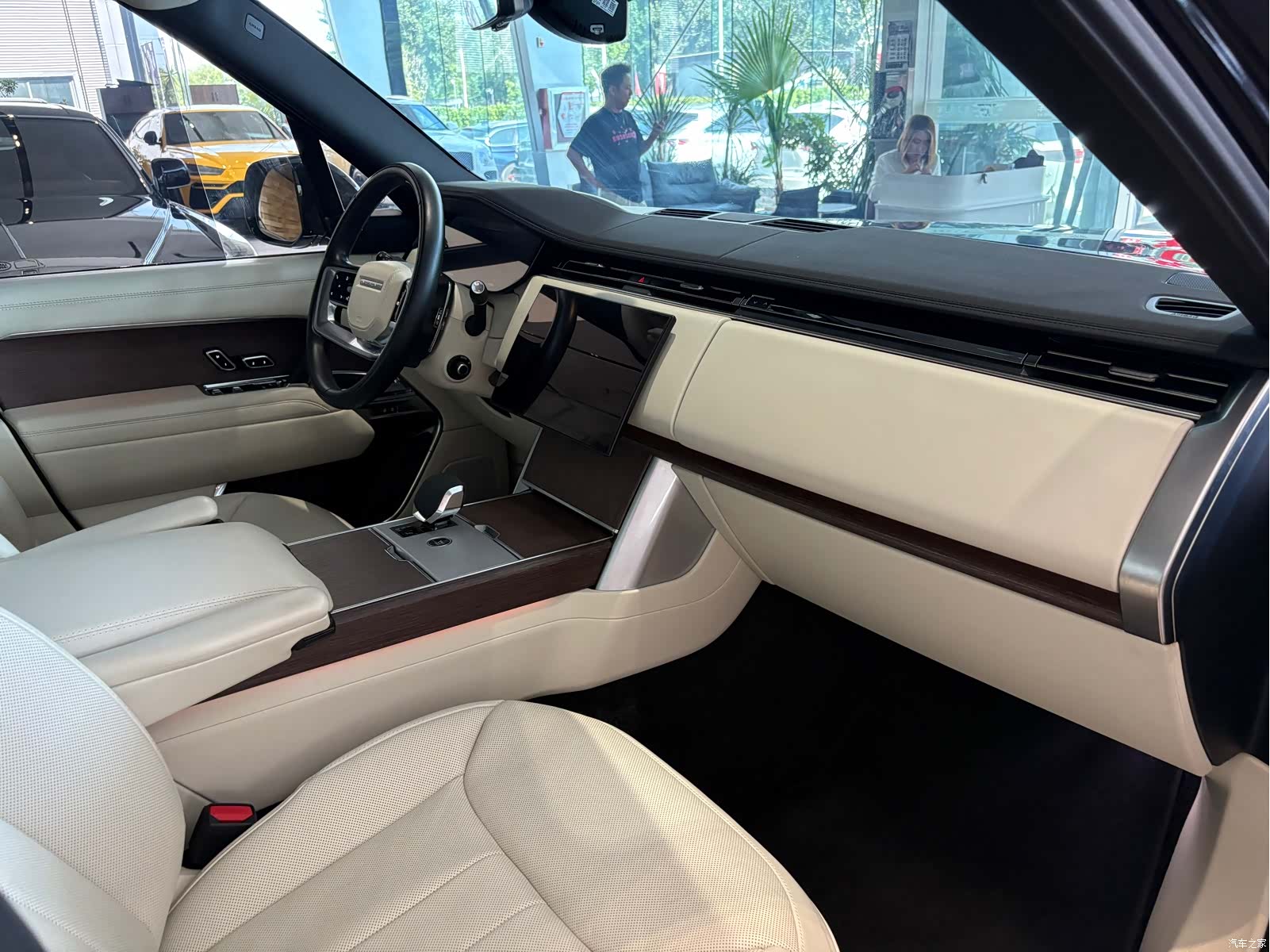 Land Rover Range Rover, 2023 22