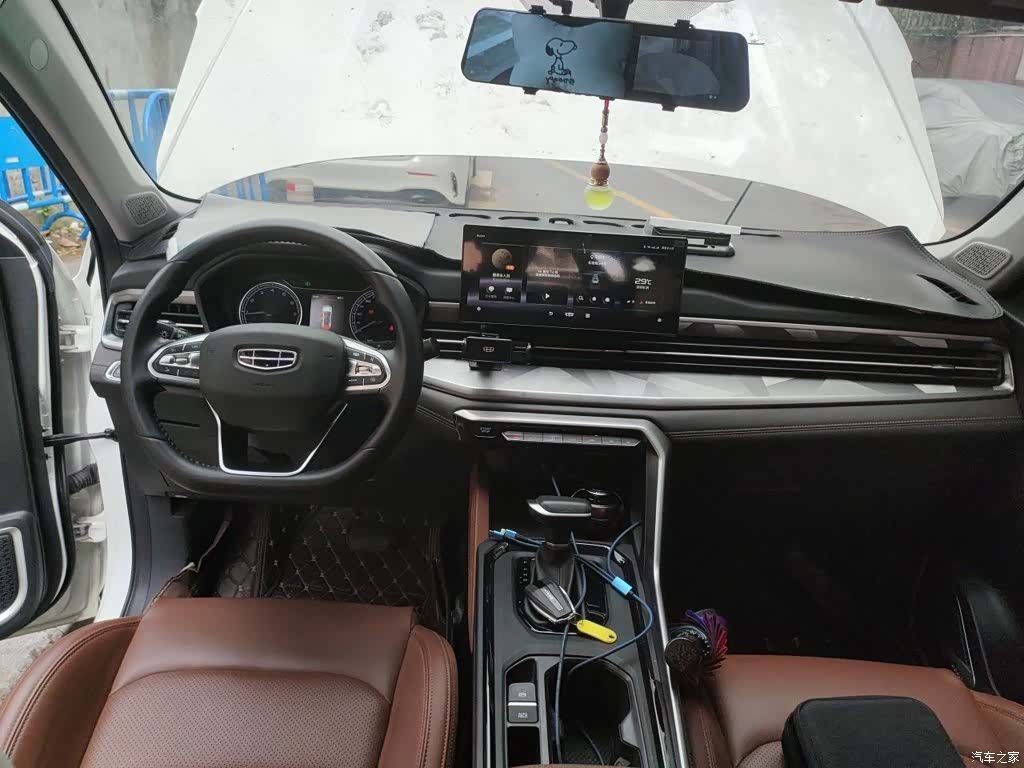 Geely X6, 2023 все фото