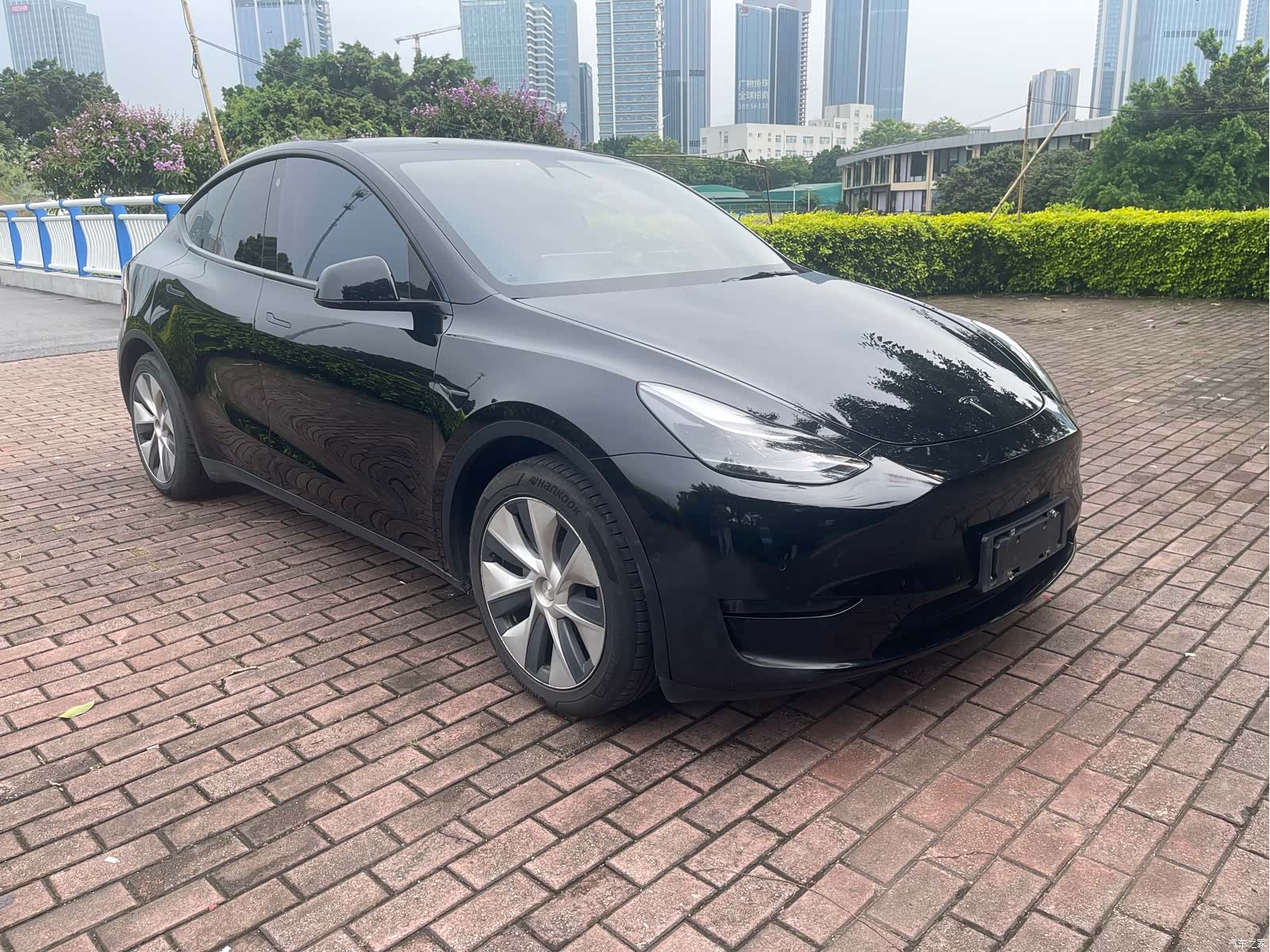 Tesla Model Y, 2021 3