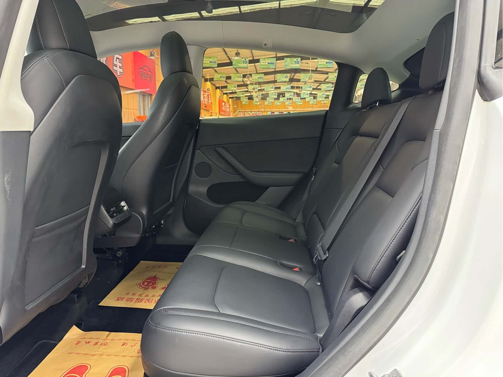 Tesla Model Y, 2021 все фото