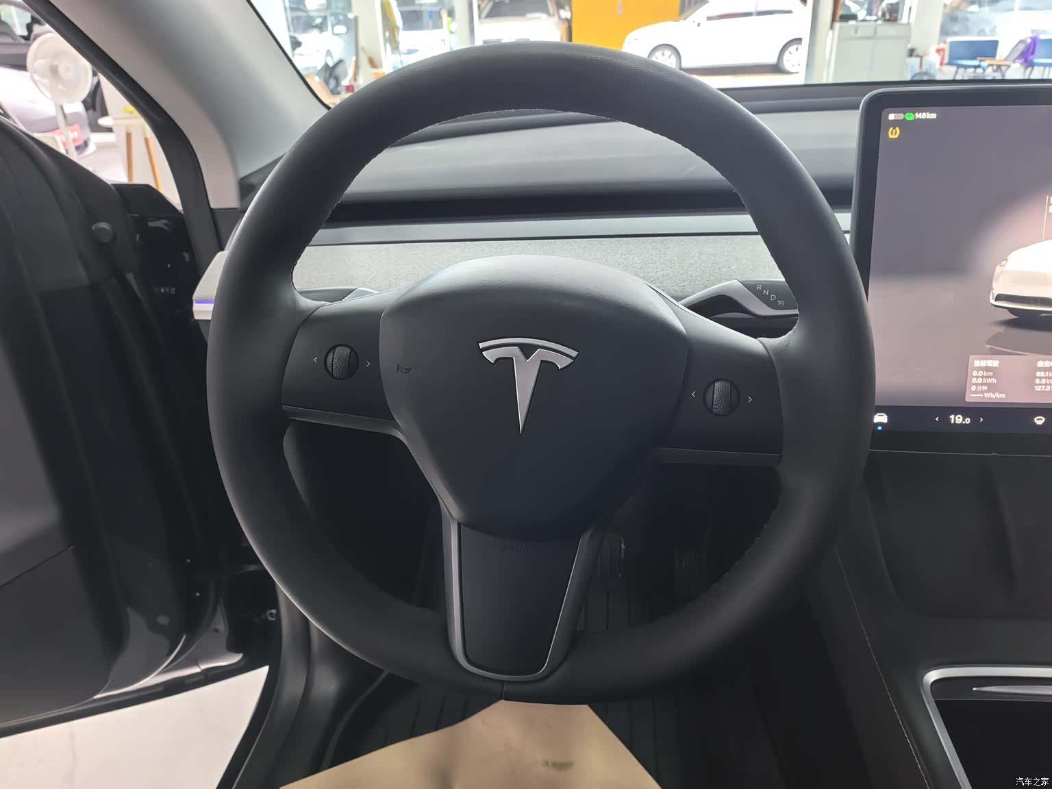 Tesla Model Y, 2024 все фото