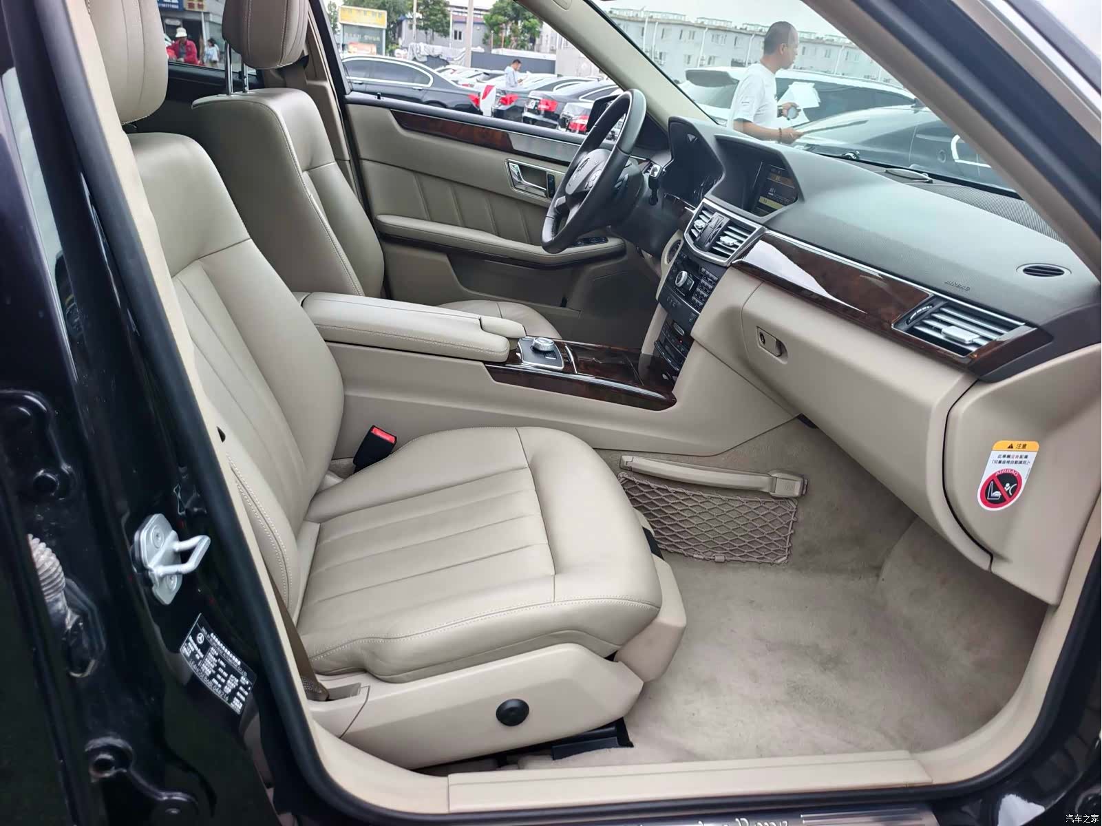 Mercedes-Benz E-Class, 2011 18