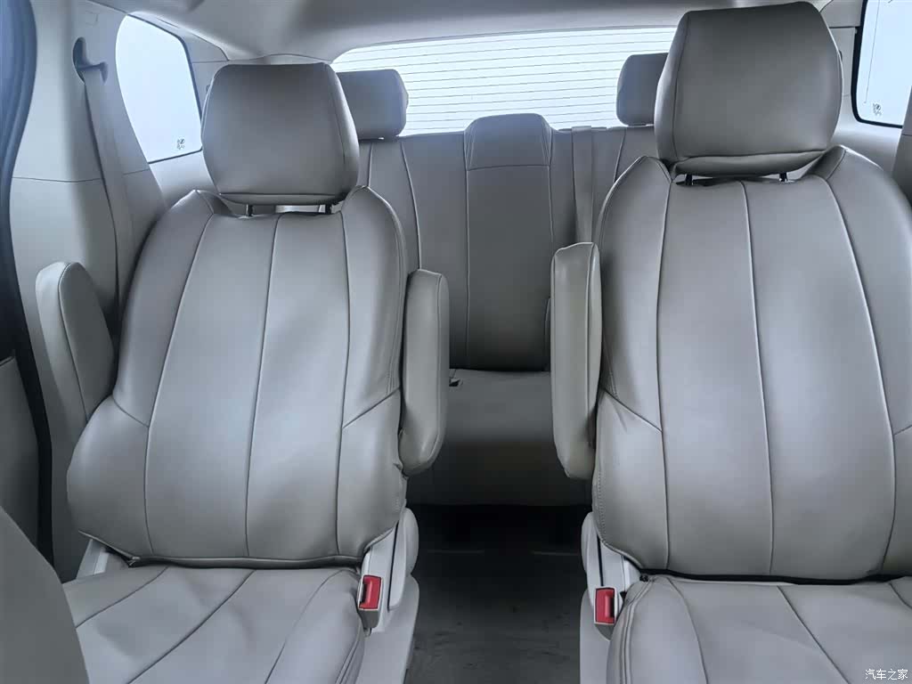 Buick GL8, 2022 10