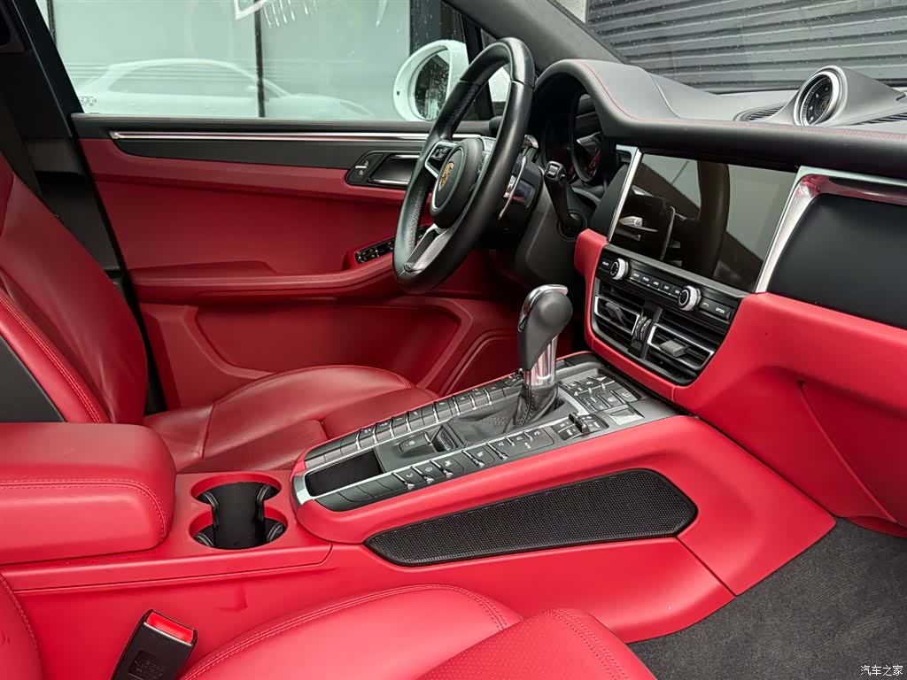 Porsche Macan, 2021 11