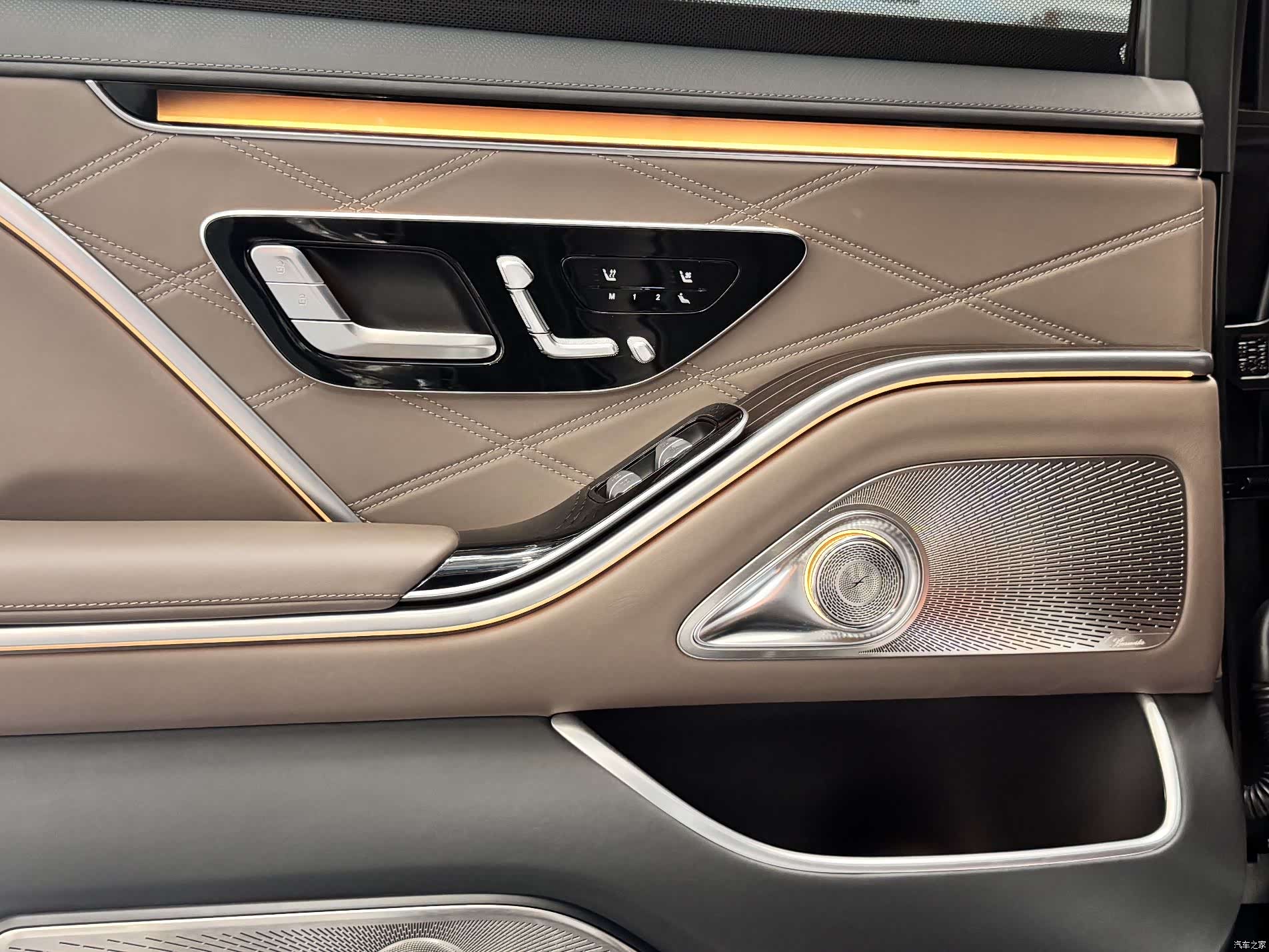 Maybach S-Class, 2023 10