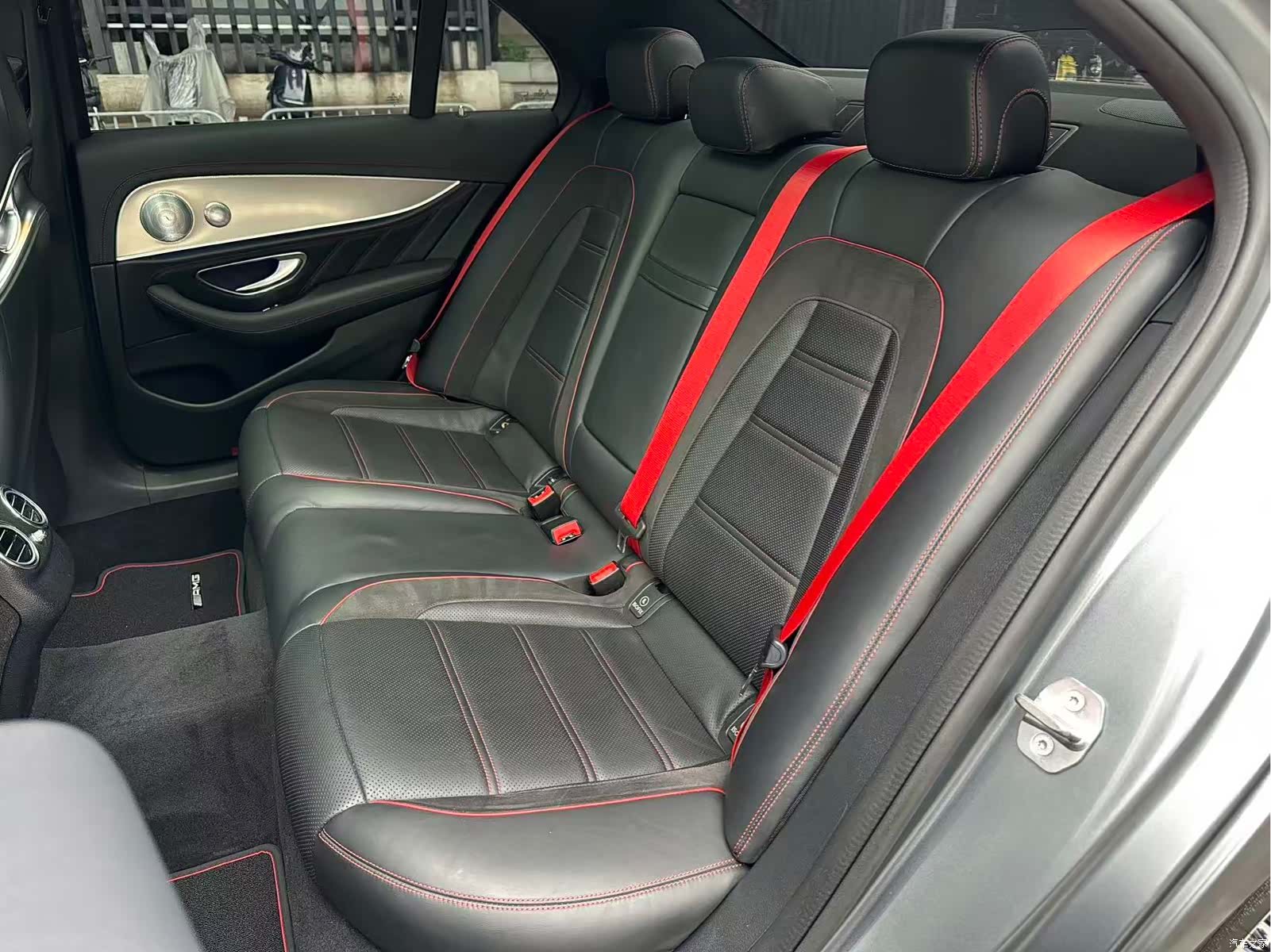 Mercedes-Benz E-Class, 2018 12