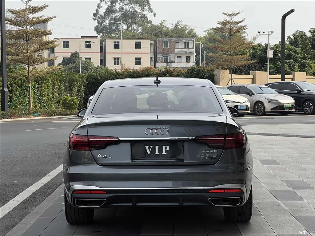 Audi A4L, 2022 8