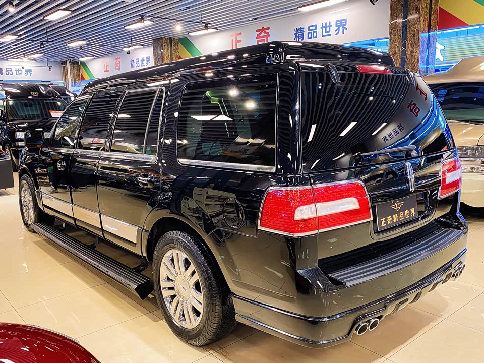 Lincoln Navigator
