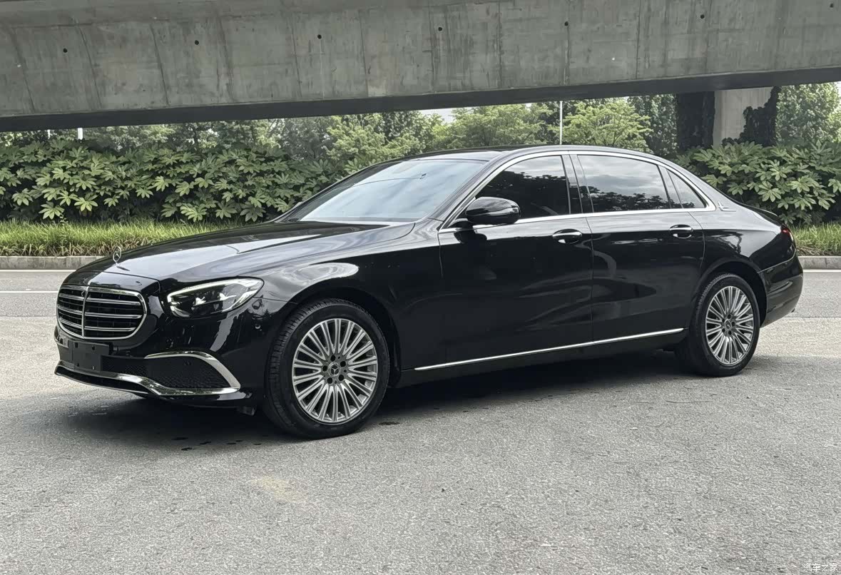 Mercedes-Benz E-Class, 2022 1