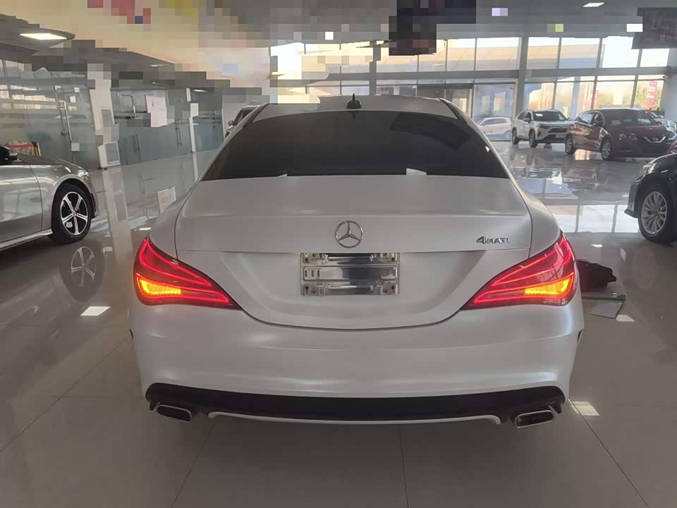Mercedes-Benz CLA
