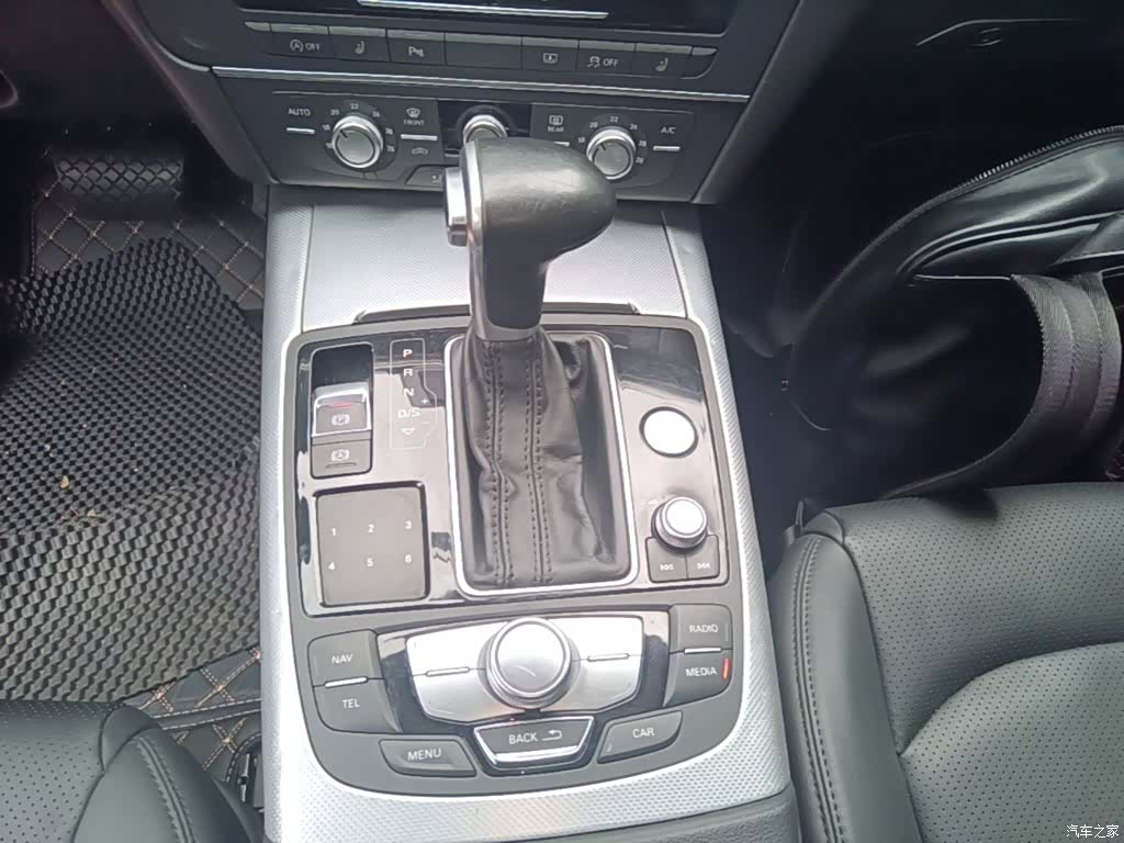 Audi A6L, 2015 14