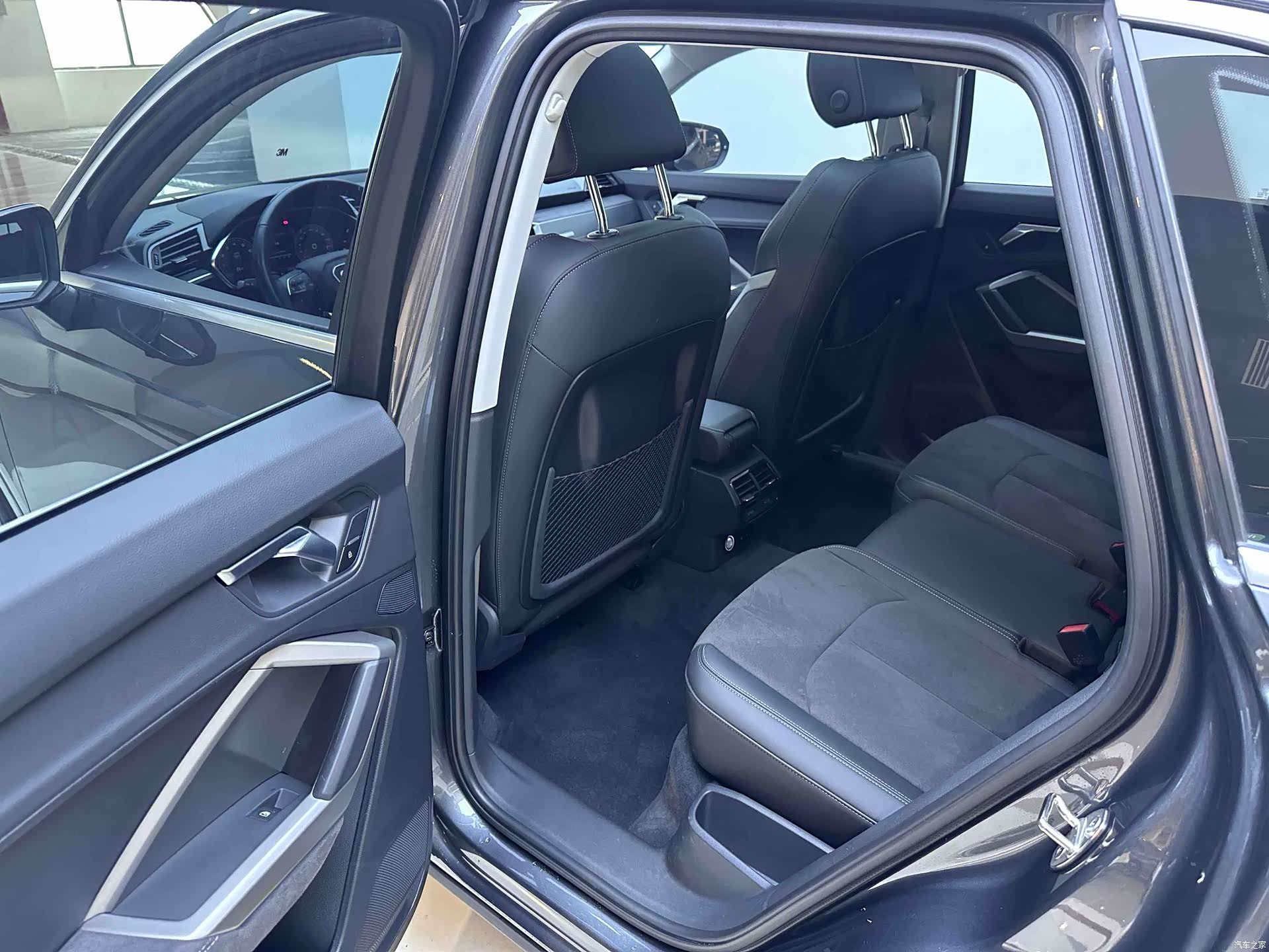 Audi Q3, 2023 10