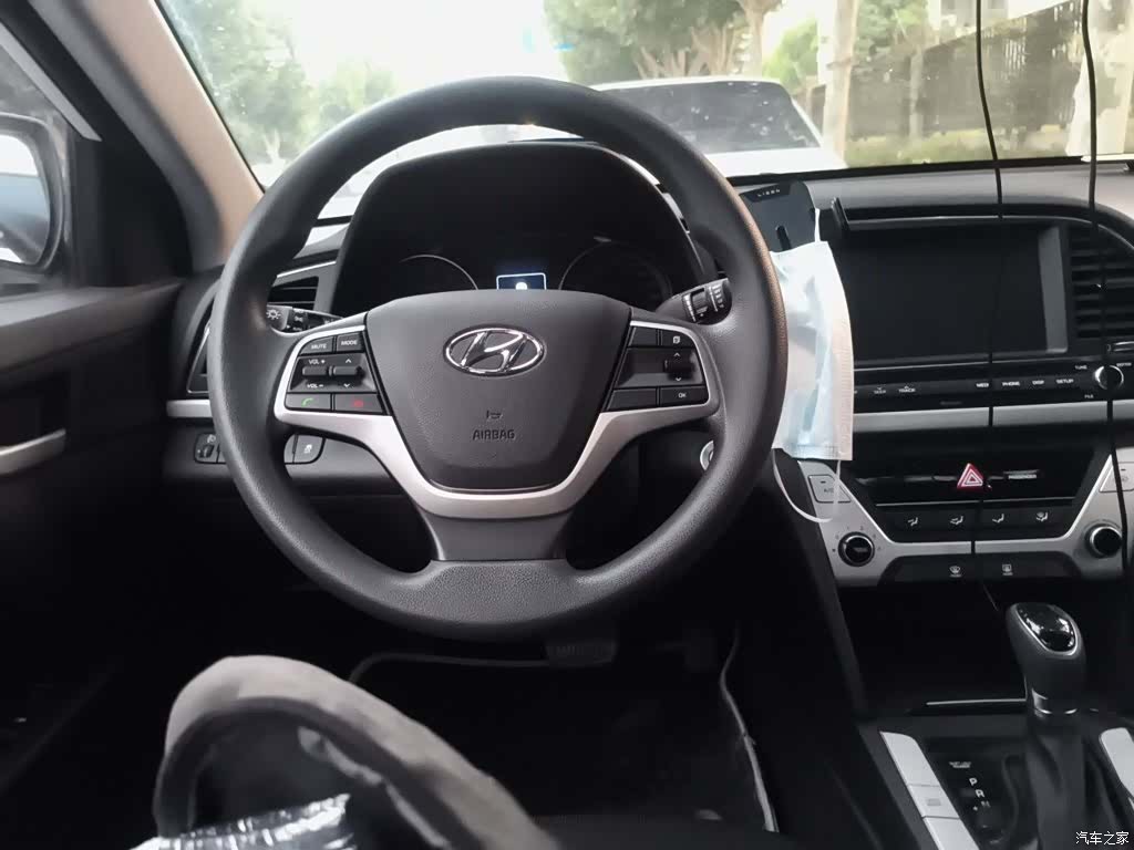 Hyundai 15, 2018 7