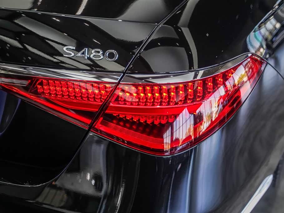 Mercedes-Benz Maybach S-class