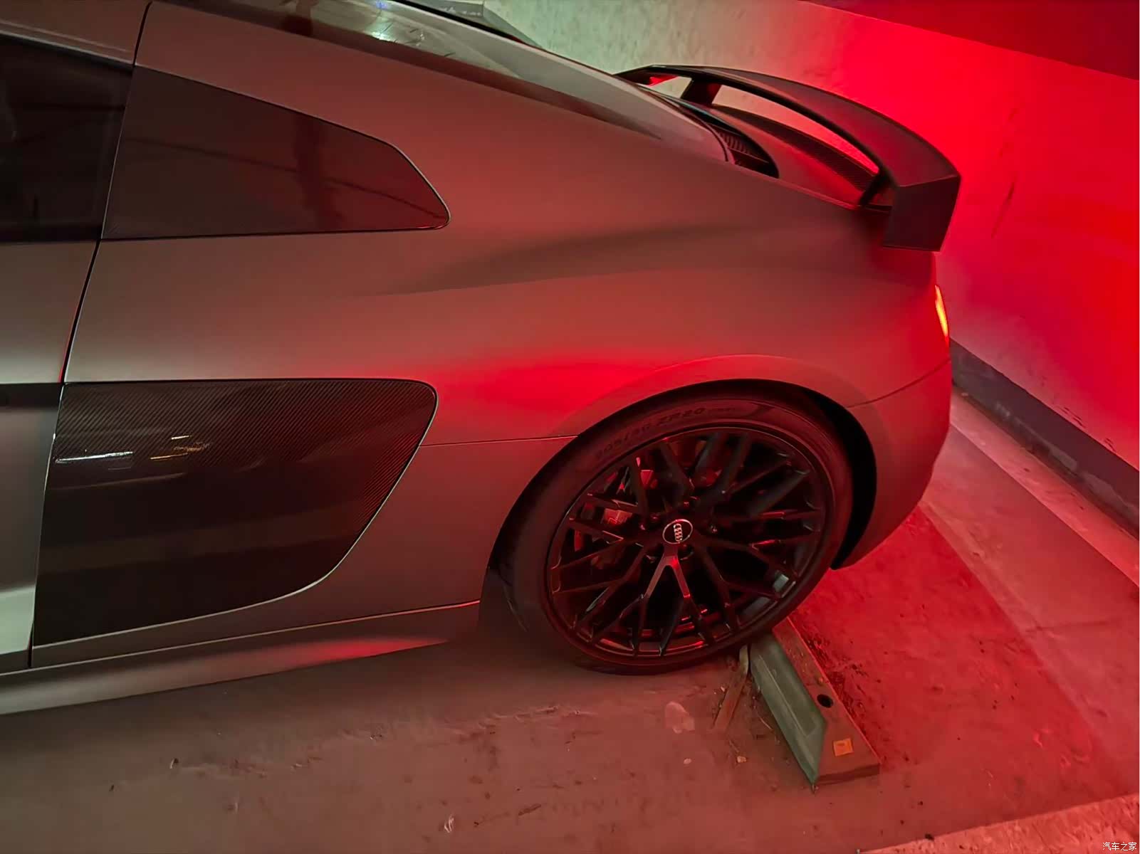 Audi R8, 2018 4