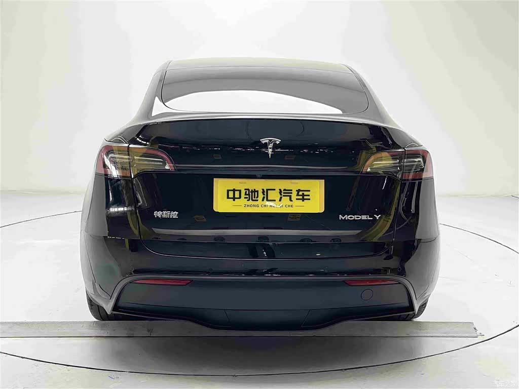 Tesla Model Y, 2024 13